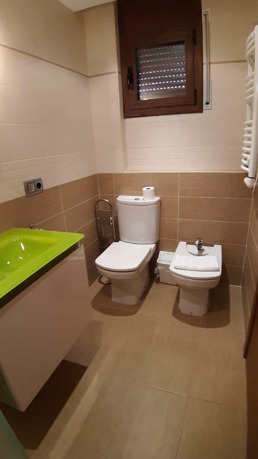 Apartaments Júlia La La Pobla de Segur Exterior foto